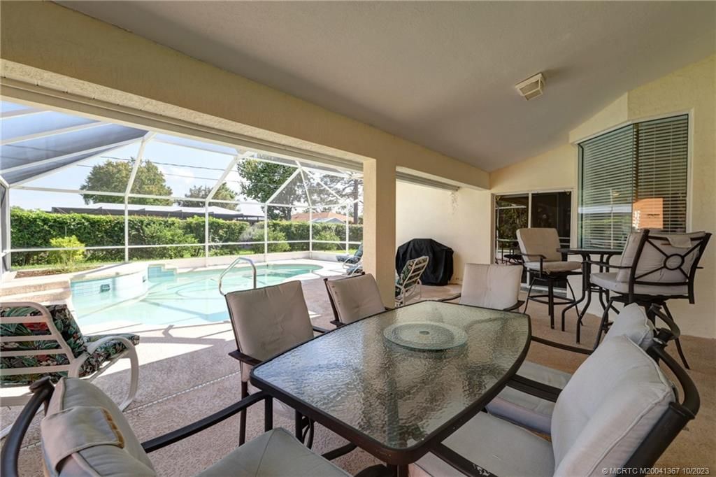 Photo of 1438 SE Griffin Terrace, Port Saint Lucie, FL 34952 (MLS # M20041367)