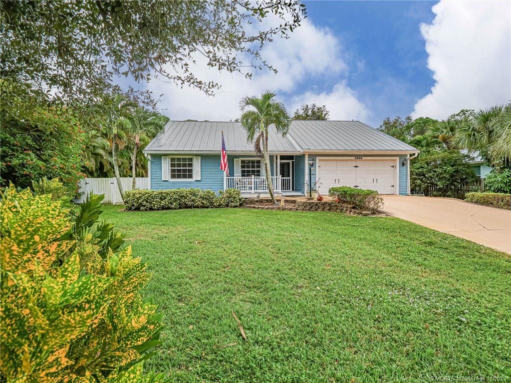 Photo of 3866 SE Jefferson Street, Stuart, FL 34997 (MLS # M20041844)
