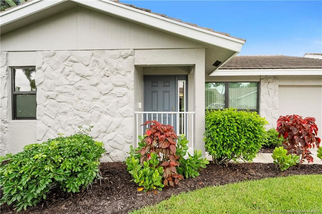 Photo of 4100 SW Egret Pond Terrace, Palm City, FL 34990 (MLS # M20052580)
