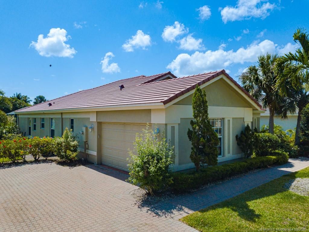 Photo of 4491 SW La Paloma Drive, Palm City, FL 34990 (MLS # M20050464)