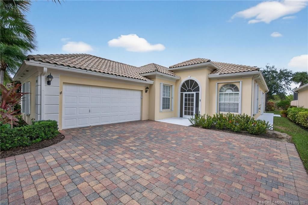 Photo of 8952 SE Eldorado Way, Hobe Sound, FL 33455 (MLS # M20051771)