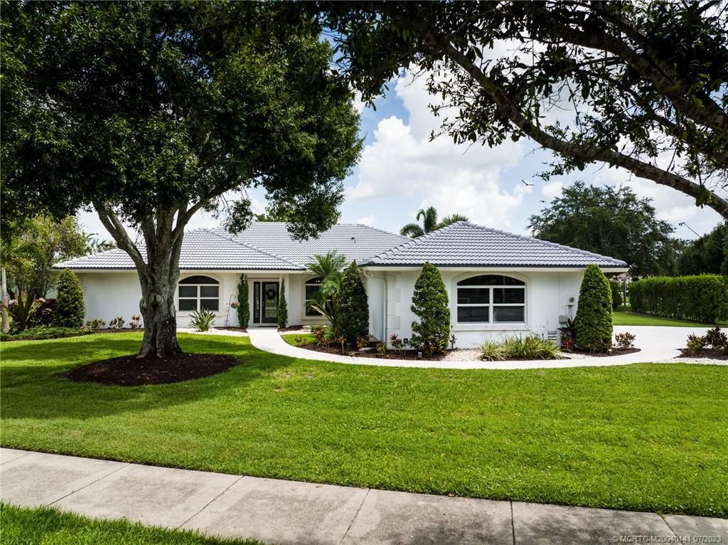 Photo of 4110 SW Lakewood Drive, Palm City, FL 34990 (MLS # M20040141)