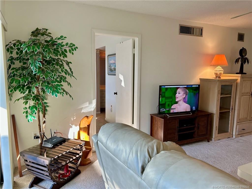 Stuart, Florida 34994, United States, 2 Bedrooms Bedrooms, ,2 BathroomsBathrooms,Residential,Active,22326