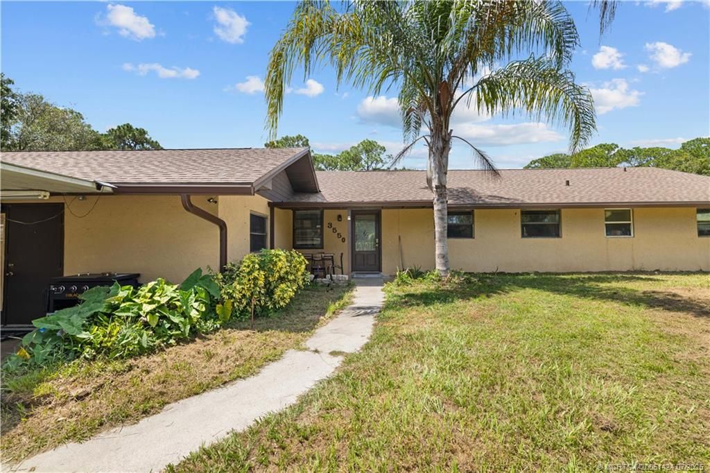 Photo of 3550 SW 75th Avenue, Palm City, FL 34990 (MLS # M20051424)
