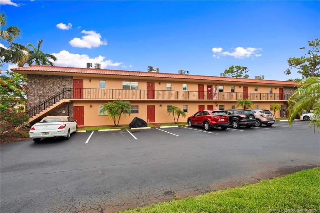 Photo of 1969 SW Palm City Road #35B, Stuart, FL 34994 (MLS # M20051081)