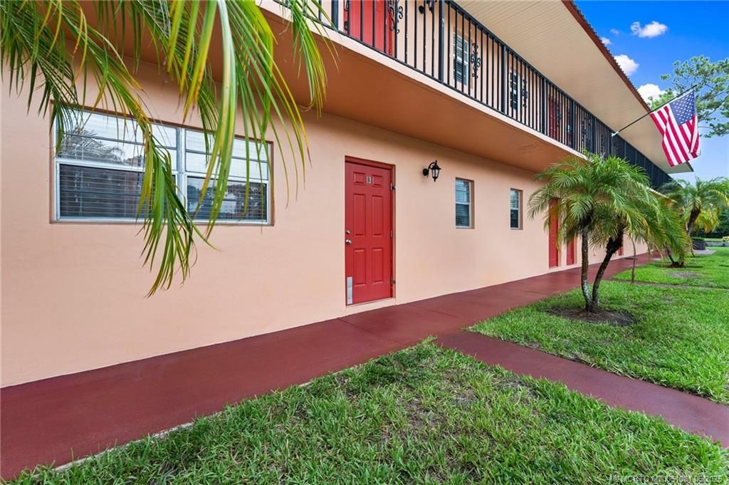 Photo of 1969 SW Palm City Road #35B, Stuart, FL 34994 (MLS # M20051081)