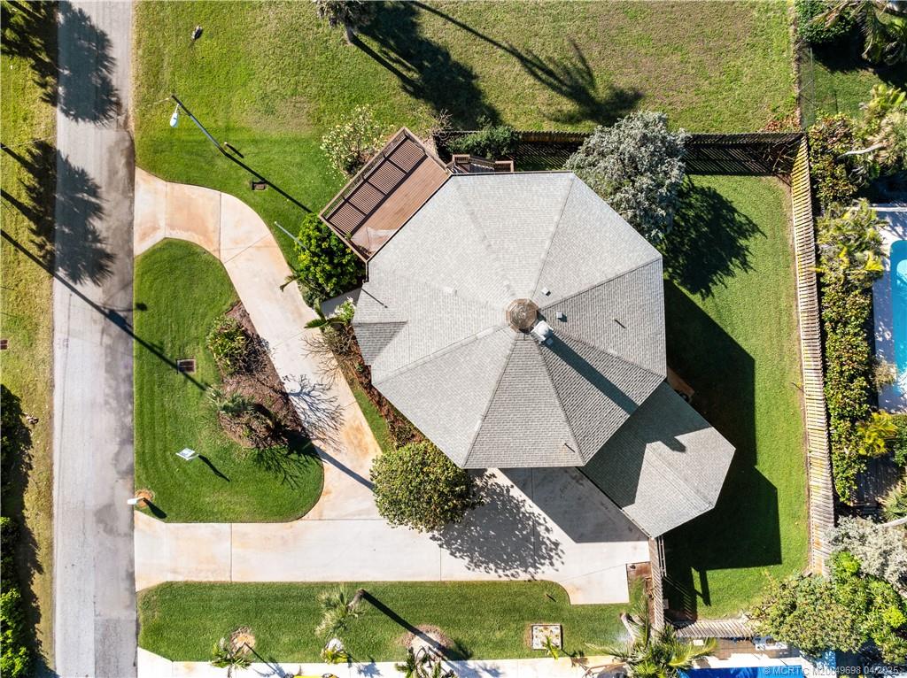 1915 Surfside Drive