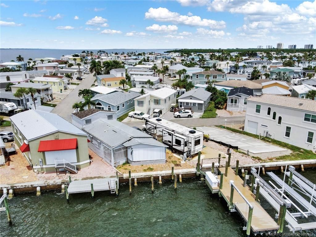 Photo of 1124 Nettles Boulevard, Jensen Beach, FL 34957 (MLS # M20040730)