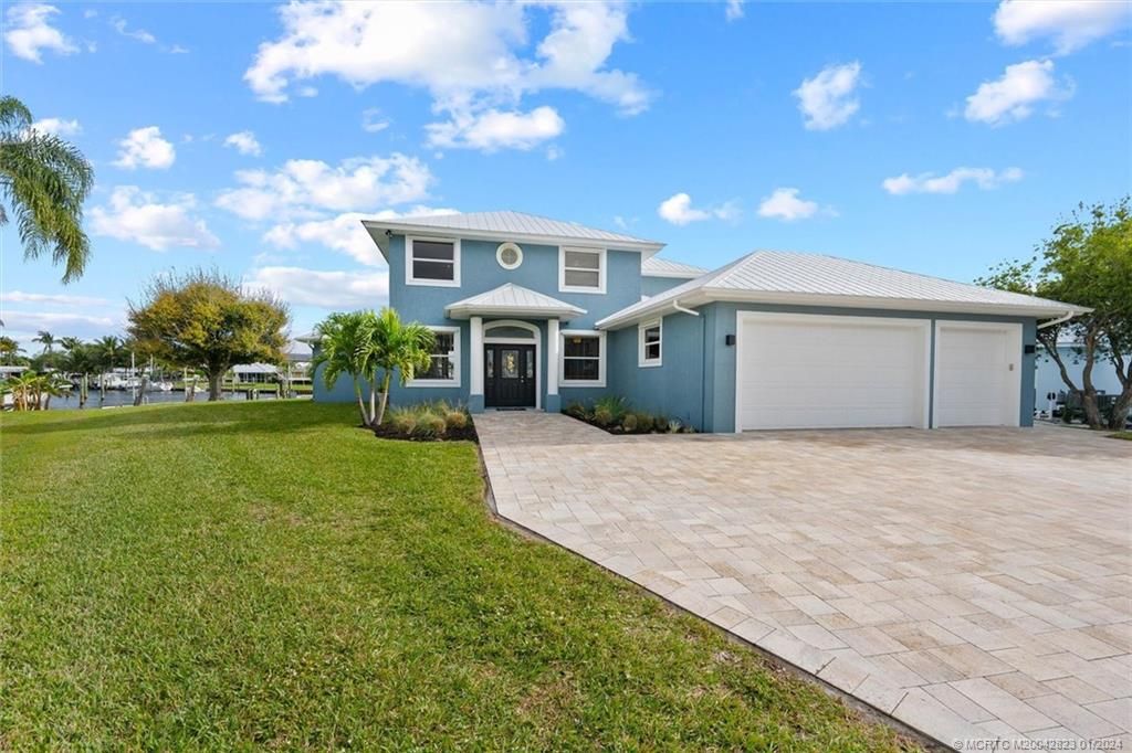 Photo of 1673 SW Boatswain Place, Palm City, FL 34990 (MLS # M20042823)
