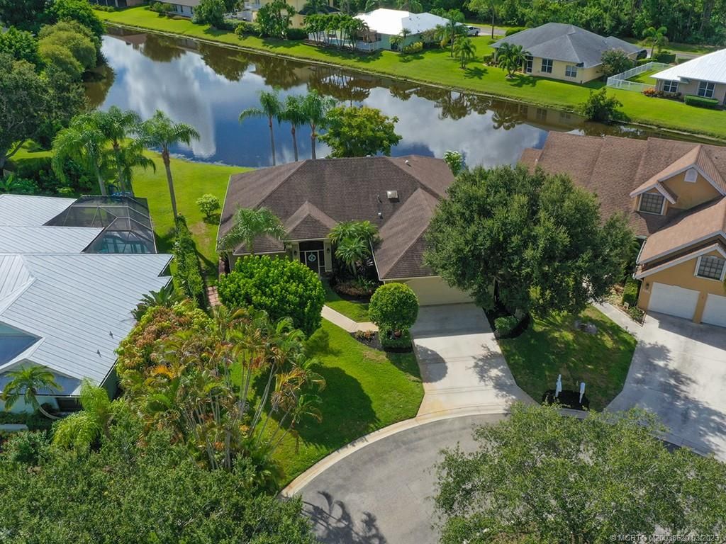 Photo of 1175 SW Middle Stream Court, Palm City, FL 34990 (MLS # M20038620)