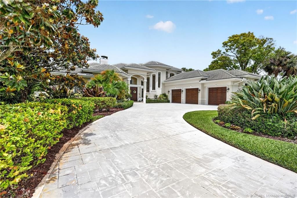 Photo of 6600 SE Barrington Drive, Stuart, FL 34997 (MLS # M20055514)