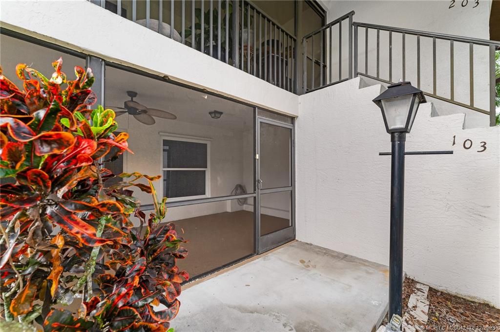 Photo of 6531 SE Federal Highway SE #H1-103, Stuart, FL 34997 (MLS # M20042473)