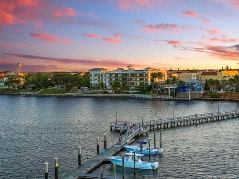 Condo For Sale - 41 SW Seminole Street #307<br/> Martin County, Stuart, FL 34994