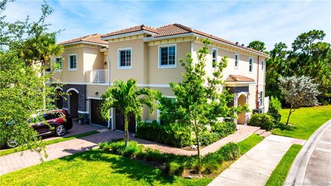 6242 SE Fauna Terrace Hobe Sound FL 33455