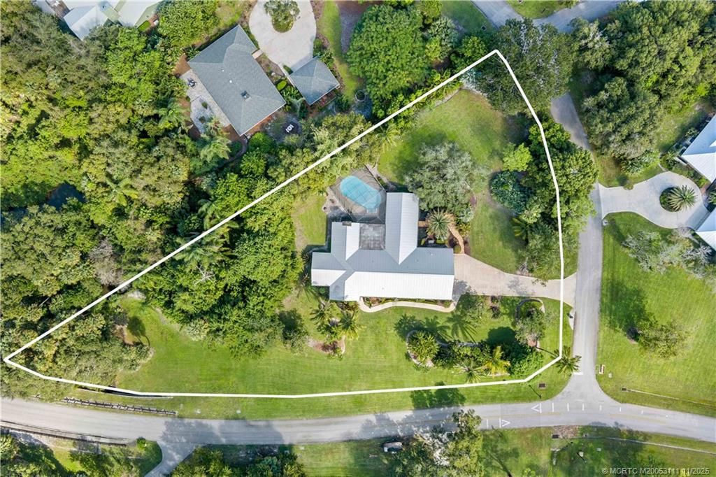 Photo of 1958 SW Winners Drive, Palm City, FL 34990 (MLS # M20053111)