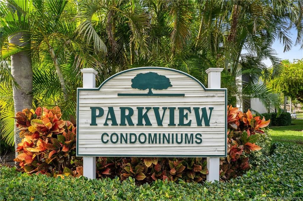 Photo of 1210 SE Parkview Place #E-9, Stuart, FL 34994 (MLS # M20052805)