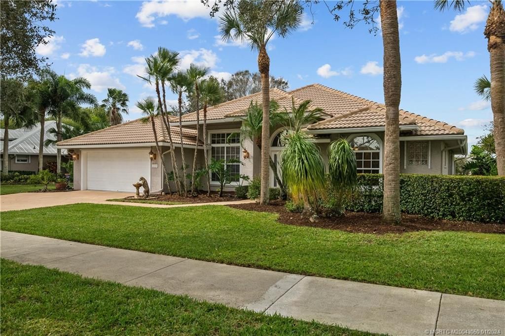 Photo of 2320 SW Danforth Circle, Palm City, FL 34990 (MLS # M20043050)