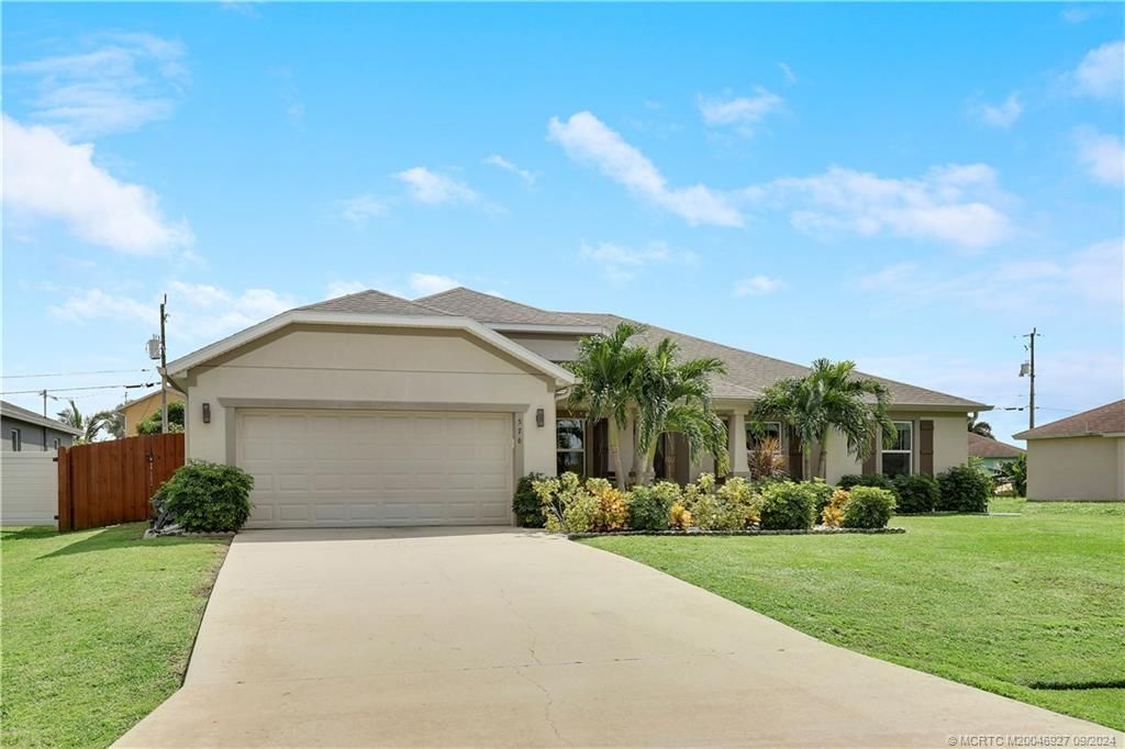 Photo of 576 SW South Quick Circle, Port Saint Lucie, FL 34953 (MLS # M20046927)