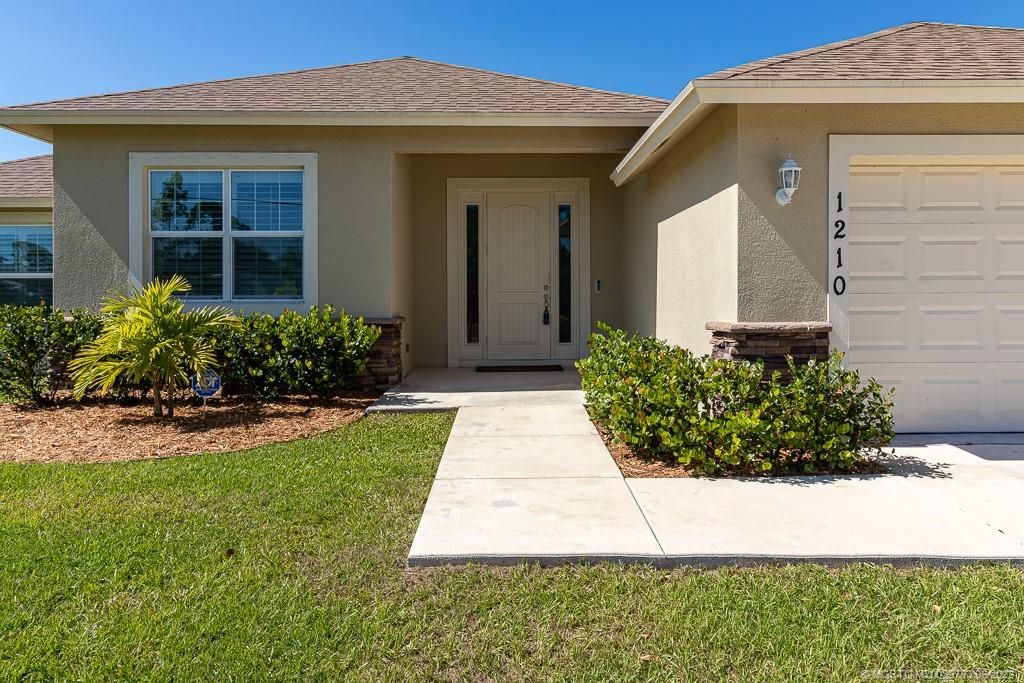 Photo of 1210 SW Jericho Avenue, Port Saint Lucie, FL 34953 (MLS # M20039783)