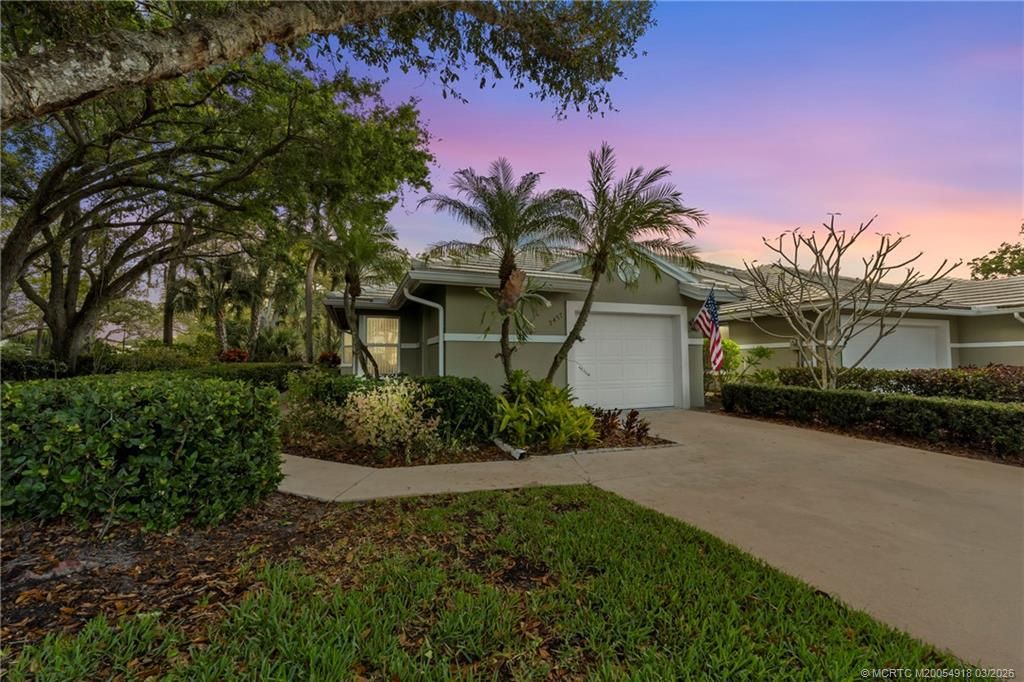 Photo of 2437 SW Foxpoint Trail, Palm City, FL 34990 (MLS # M20054918)