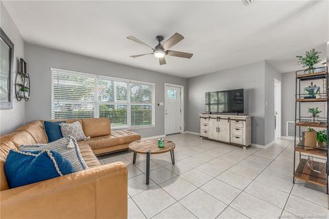 Photo of 3156 SE Mimosa Street, Stuart, FL 34997 (MLS # M20052480)