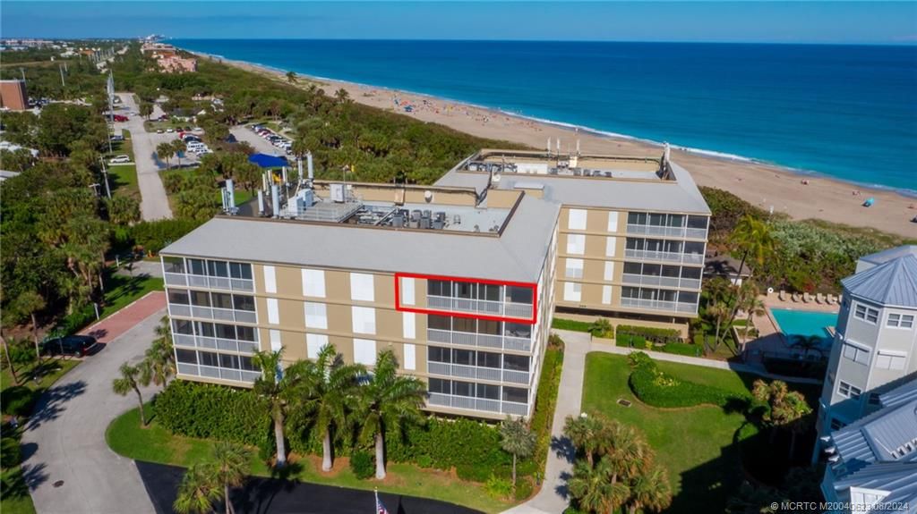 Photo of 669 NE Plantation Road #403, Stuart, FL 34996 (MLS # M20040623)