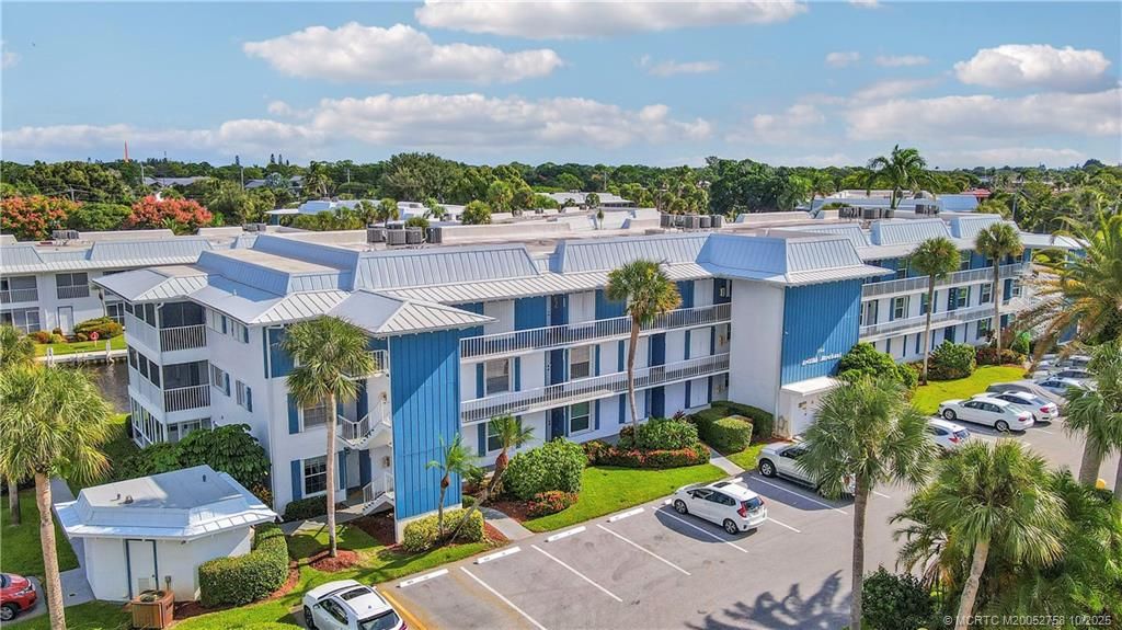 Photo of 1866 SW Palm City Road #204, Stuart, FL 34994 (MLS # M20052758)