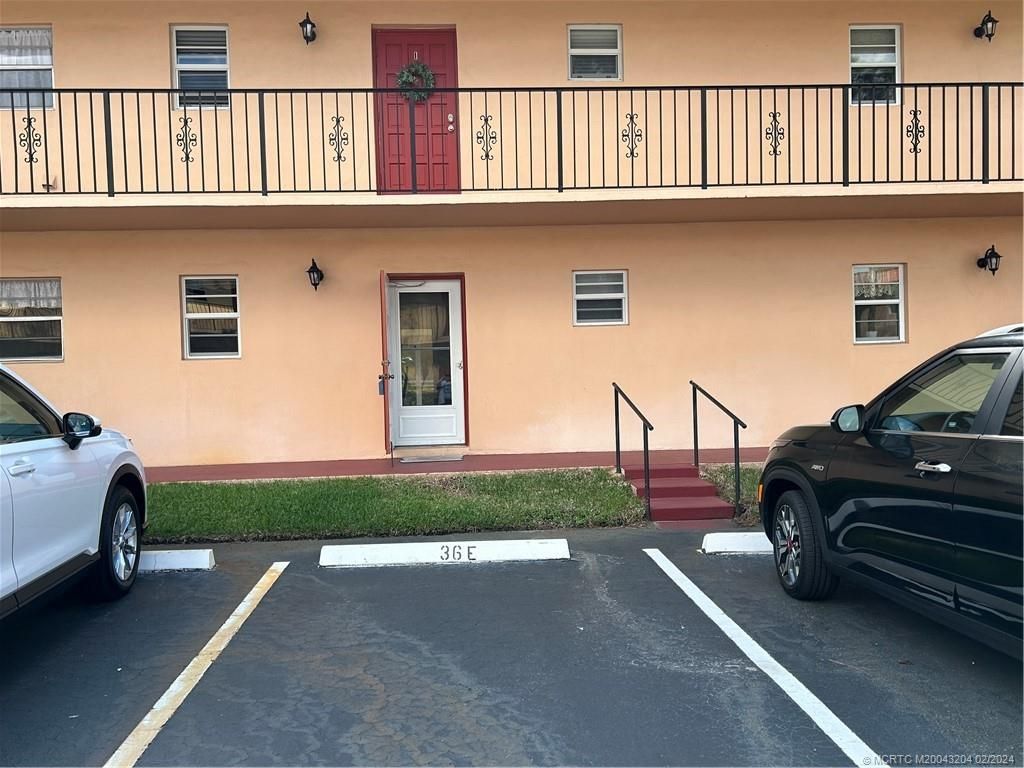 Photo of 1971 SW Palm City Road #D 36, Stuart, FL 34994 (MLS # M20043204)