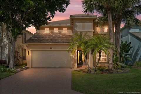 Photo of 4015 NW Deer Oak Drive, Jensen Beach, FL 34957 (MLS # M20051693)