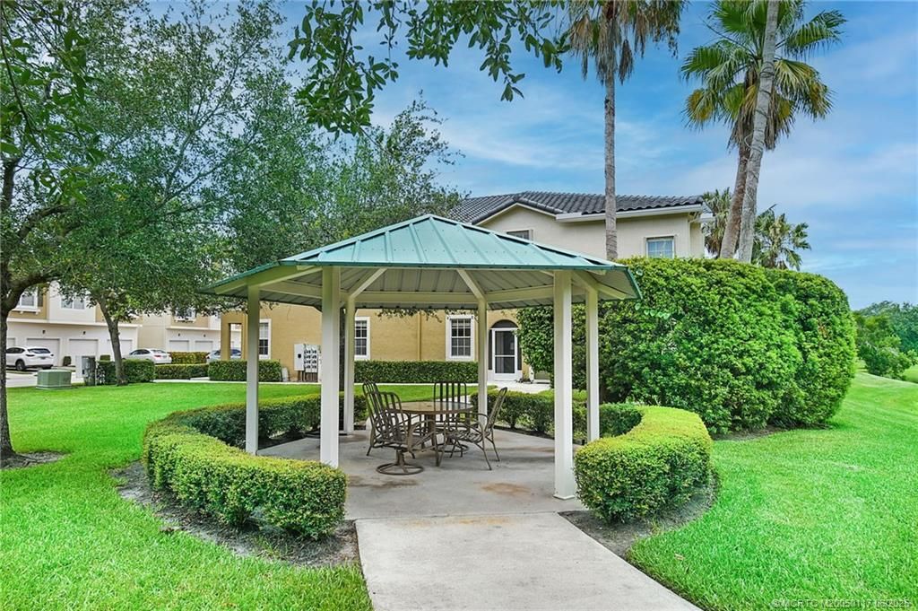 Photo of 1550 SE Hampshire Way #104, Stuart, FL 34994 (MLS # M20050117)