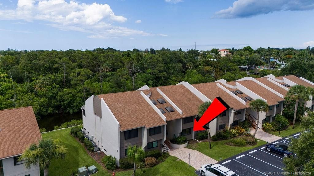 Photo of 1600 NE Dixie Highway #1-102, Jensen Beach, FL 34957 (MLS # M20044710)