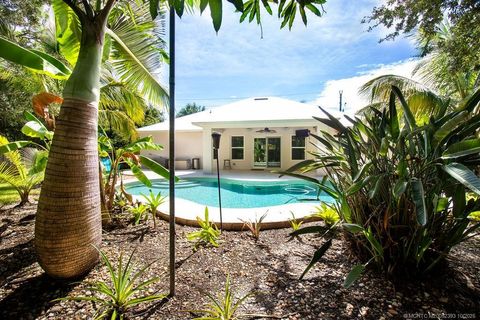 Photo of 3209 SE Quay Street, Port Saint Lucie, FL 34984 (MLS # M20052393)