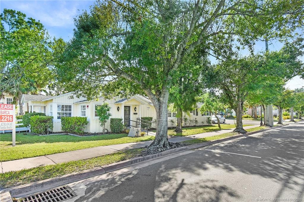 300 SE Detroit Avenue