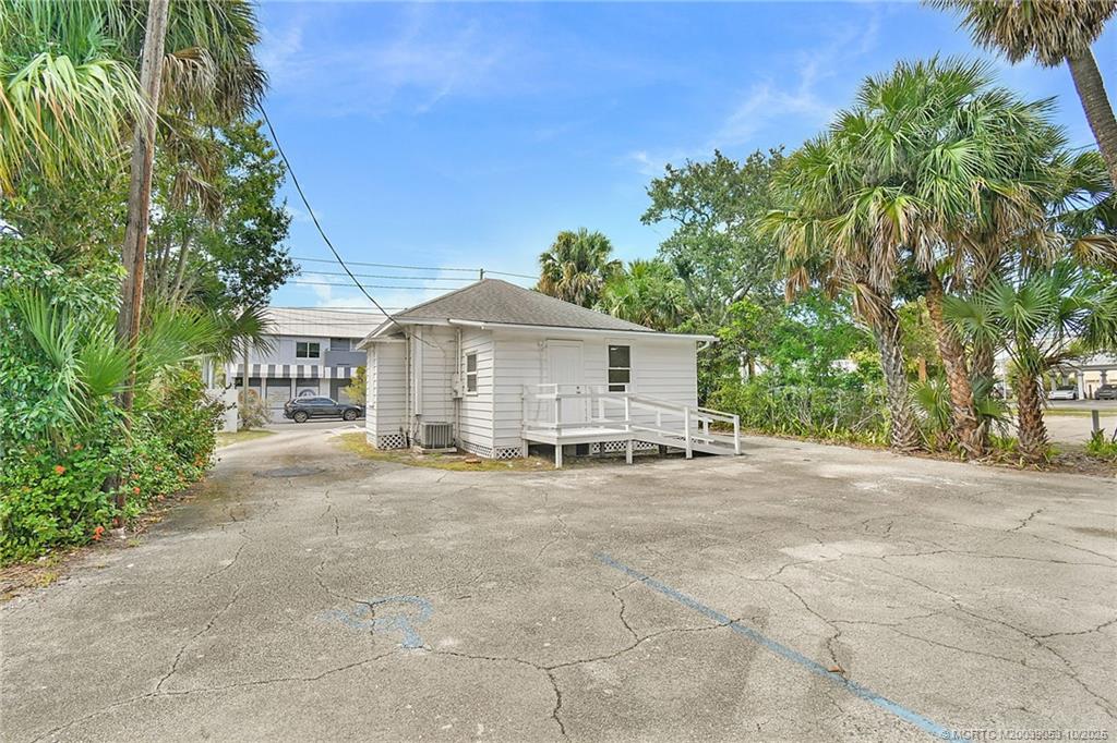 300 SE Detroit Avenue, Stuart, FL, 34994, US, ,Commercial,Active,300 SE Detroit Avenue,1667023