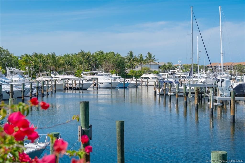 Photo of 2701 Cypress Island Drive, Palm Beach Gardens, FL 33410 (MLS # M20050469)