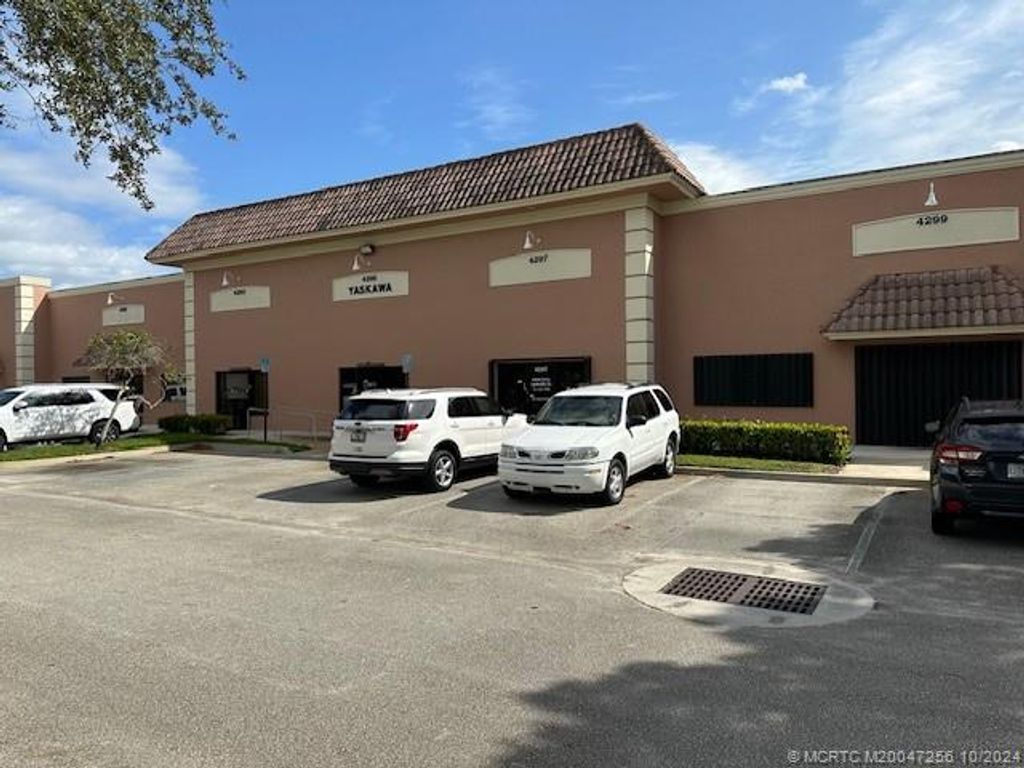 Photo of 4297 SW High Meadows Avenue, Palm City, FL 34990 (MLS # M20047256)