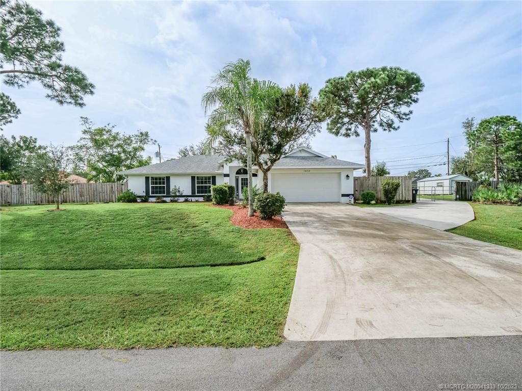 Photo of 1622 SW Alvaton Avenue, Port Saint Lucie, FL 34953 (MLS # M20041333)