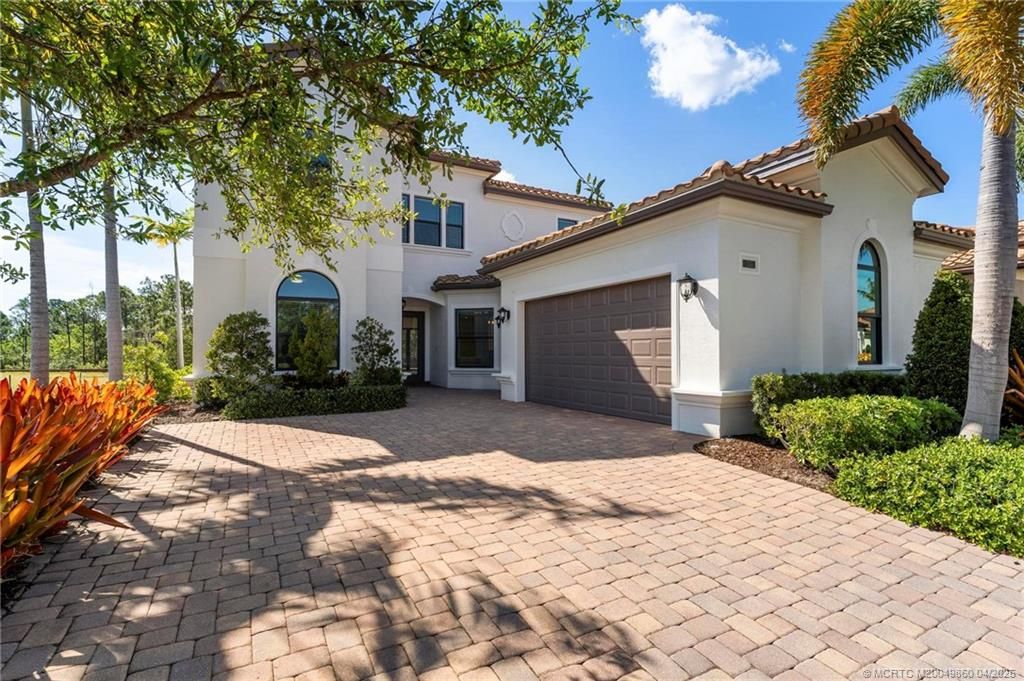 Photo of 255 SE Calmo Circle, Port Saint Lucie, FL 34984 (MLS # M20049860)