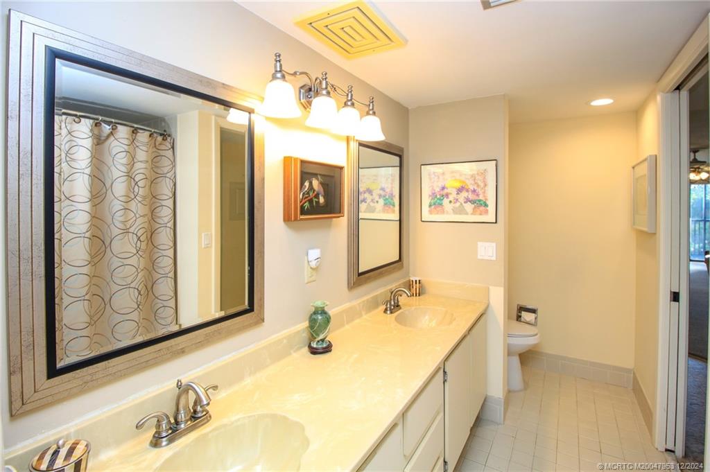 Stuart, Florida 34996, United States, 2 Bedrooms Bedrooms, ,2 BathroomsBathrooms,Residential,Active,28095