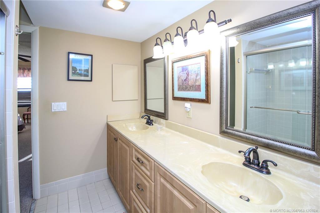 Stuart, Florida 34996, United States, 2 Bedrooms Bedrooms, ,2 BathroomsBathrooms,Residential,Active,28095