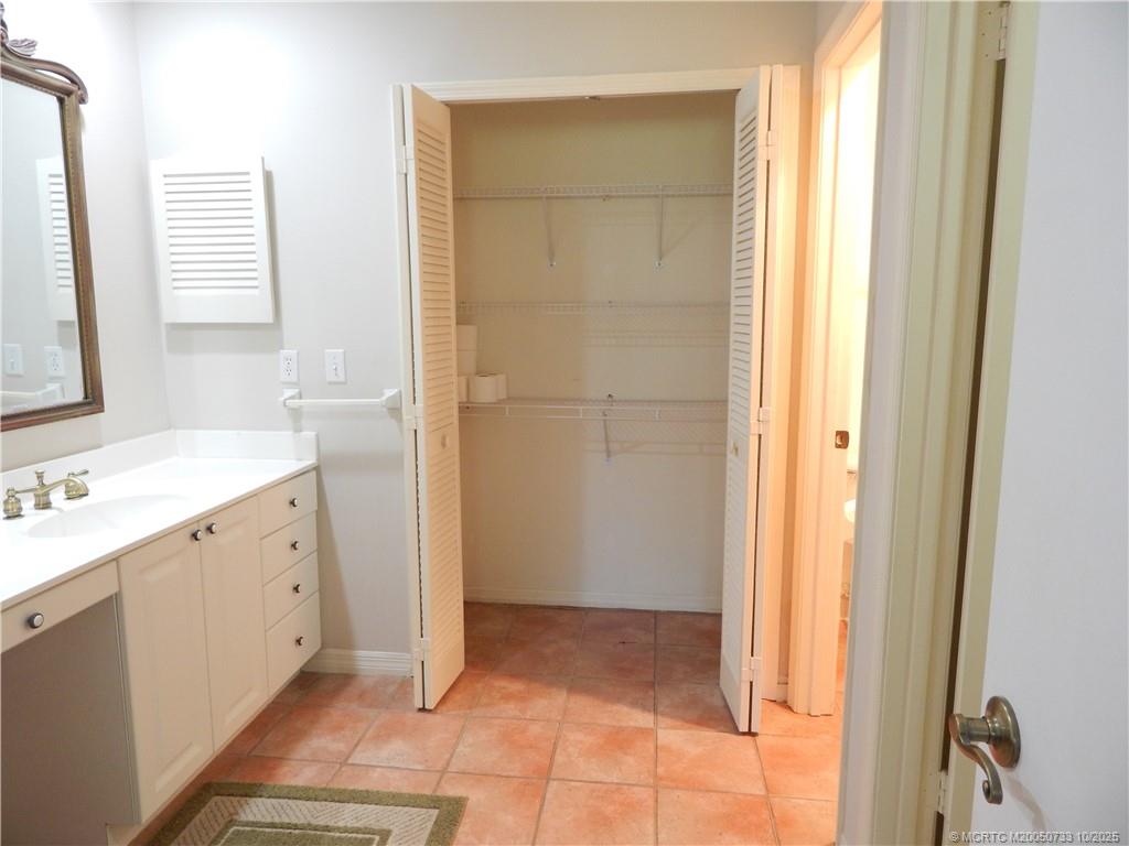 Stuart, Florida 34996, United States, 2 Bedrooms Bedrooms, ,2 BathroomsBathrooms,Residential,Active,135713