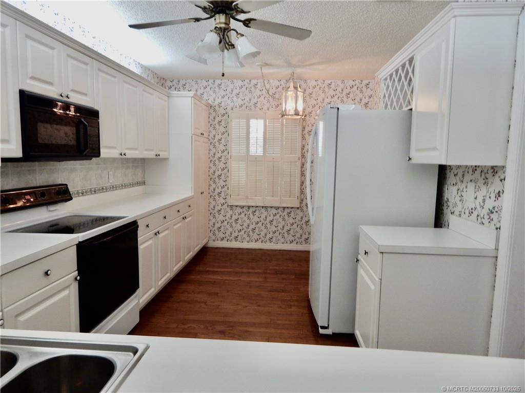 Stuart, Florida 34996, United States, 2 Bedrooms Bedrooms, ,2 BathroomsBathrooms,Residential,Active,135713