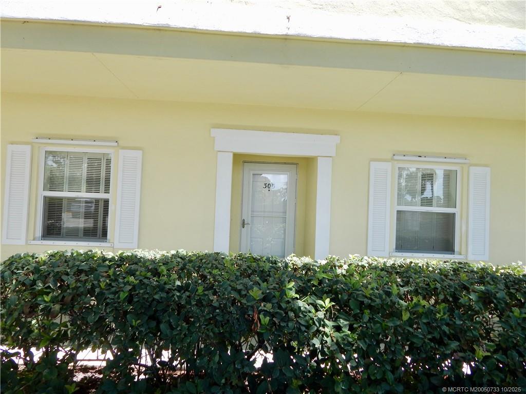 Stuart, Florida 34996, United States, 2 Bedrooms Bedrooms, ,2 BathroomsBathrooms,Residential,Active,135713