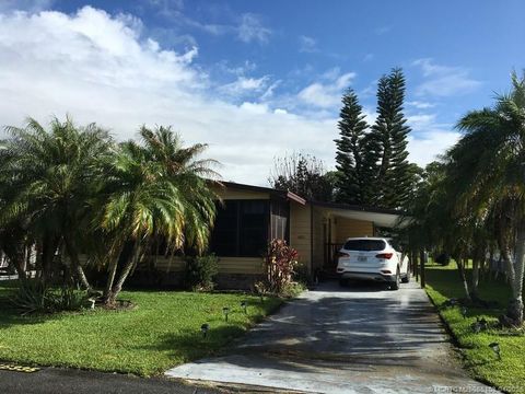 Mobile Home For Sale - 16335 SW Three Wood Way<br/> Martin County, Indiantown, FL 34956