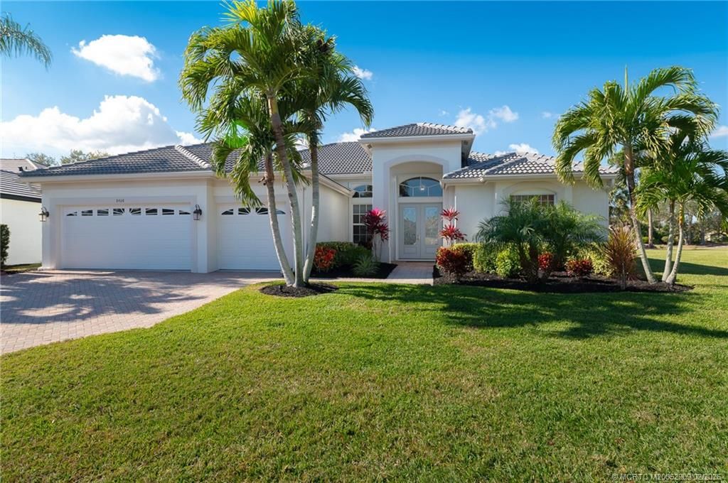 Photo of 2028 SE Oxton Drive, Port Saint Lucie, FL 34952 (MLS # M20052909)