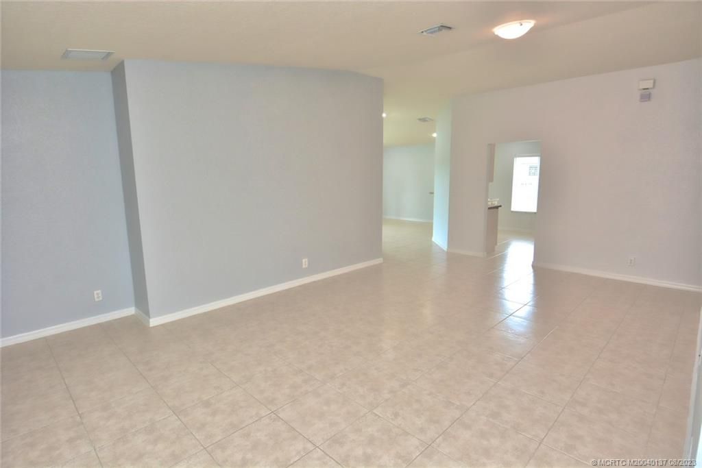 Photo of 5424 SE Graham Drive, Stuart, FL 34997 (MLS # M20040137)