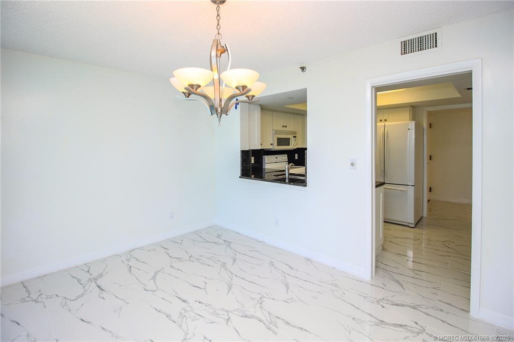 Jensen Beach, Florida 34957, United States, 2 Bedrooms Bedrooms, ,2 BathroomsBathrooms,Residential,Active,179643