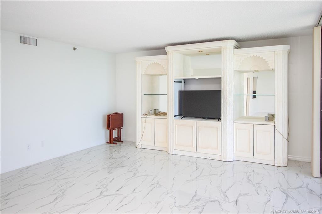 Jensen Beach, Florida 34957, United States, 2 Bedrooms Bedrooms, ,2 BathroomsBathrooms,Residential,Active,179643