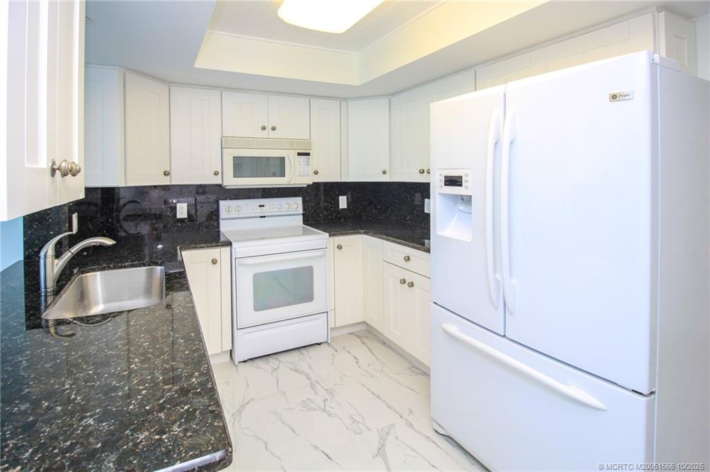 Jensen Beach, Florida 34957, United States, 2 Bedrooms Bedrooms, ,2 BathroomsBathrooms,Residential,Active,179643