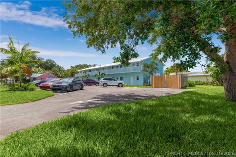 Apartment For Rent - 644 SW Cleveland Avenue #6<br/> Stuart, FL 34994